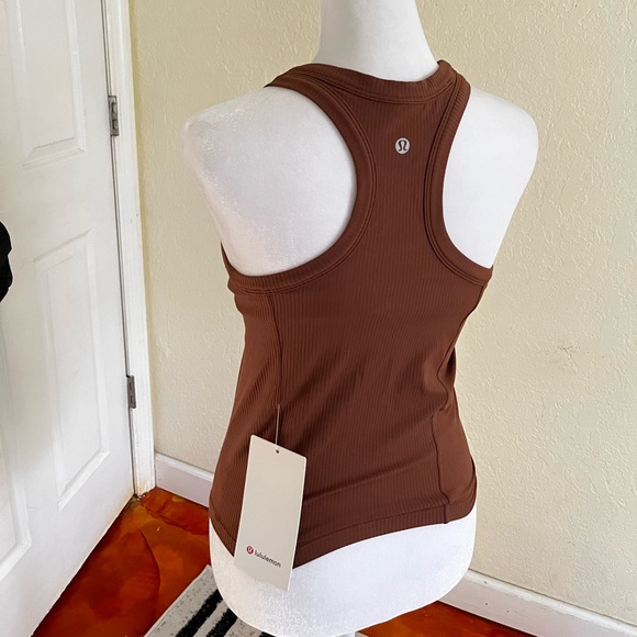 NWT size 6 lululemon racerback tank sports bra - Picture 4 of 7